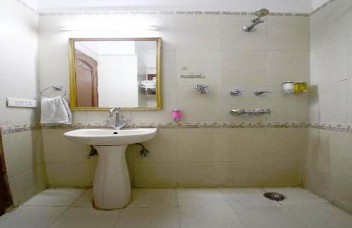 Sector 22 Hotel | Hotel Diamond Plaza