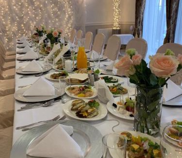 Skierniewice Hotel | Hotel Dworek*