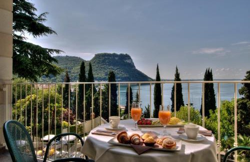 Corno Hotel | Hotel Excelsior Le Terrazze