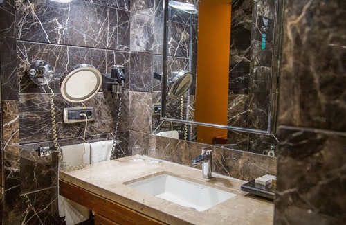 Nilufer Hotel | Hotel Gold Majesty