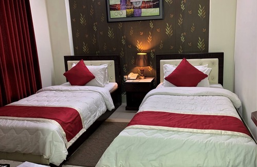 Dhaka Hotel | Hotel Grand Circle Inn