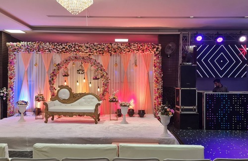 Sector 51 Hotel | Hotel Grand Manor