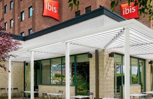 Campi Bisenzio Hotel | Hotel Ibis Firenze Prato Est