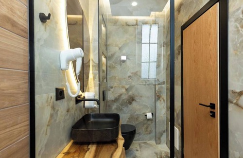 Ksamil Hotel | Hotel Joni