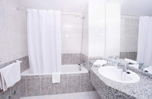 El Arenal Hotel | Hotel Kilimanjaro