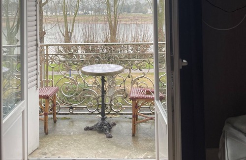 Gien Hotel | HOTEL LA POULARDE