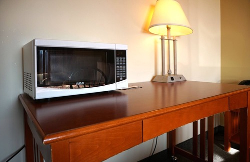 Saint Basile le Grand Hotel | Hotel Le Mirage