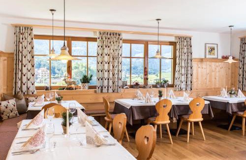 San Lorenzo di Sebato Hotel | Hotel Lindnerhof