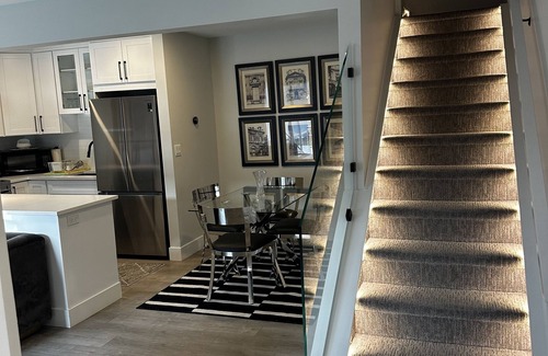 Southeast Calgary House | Hotel living, newly renovated, AC, minutes to DT
