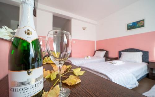 Rozino Hotel | Hotel Lobo Budva