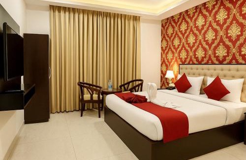 Sector 22 Hotel | Hotel Lycoris Zirakpur Chandigarh # Ambala Chandigarh Highway Hotel # Ample Parking Space # Lift