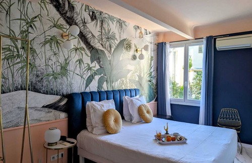 Juan-les-Pins Hotel | Hotel Mademoiselle