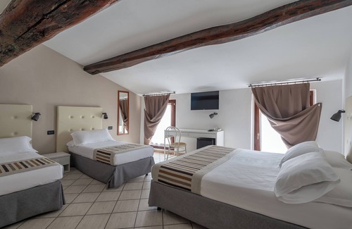 Mantua Hotel | Hotel Mantegna Stazione , Mantegna Hotels