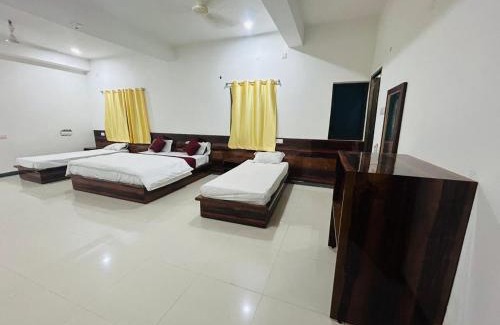 Bodh Gaya Hotel | Hotel Maurya Vihar Bodhgaya