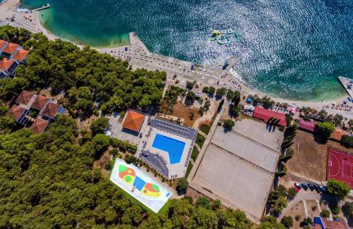 Seget Donji Hotel | Hotel Medena