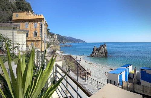 Cinque Terre Hotel | Hotel Meublè Agavi