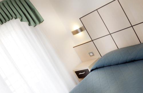 Torbole sul Garda Hotel | Hotel Miorelli