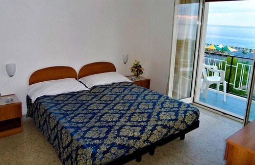 Praia a Mare Hotel | Hotel Mondial