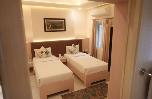 Sualkuchi Hotel | Hotel Nandan