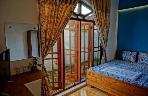 Kudapaduwa Hotel | Hotel Nathariya Negombo