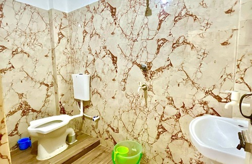 Lumding Hotel | Hotel Nilamber By GRB
