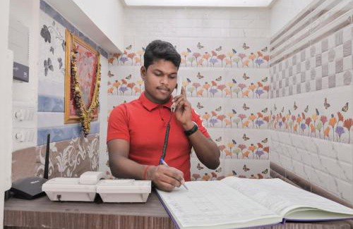 Sanpada Hotel | Hotel O Akshaya Lodging