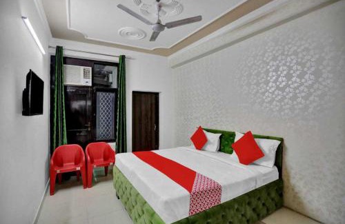 Sector 27 Hotel | Hotel O Crown