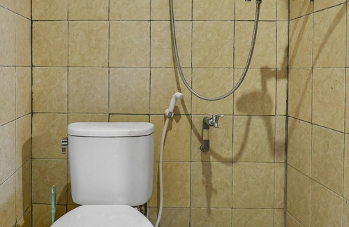 Rendeh Hotel | Hotel O Desa Wisata Guranteng