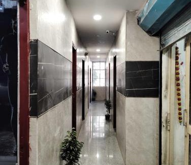 Azadpur Hotel | Hotel O Hotal Cloud Inn