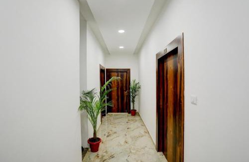 Gomti Nagar Hotel | Hotel O Madhuban Villa