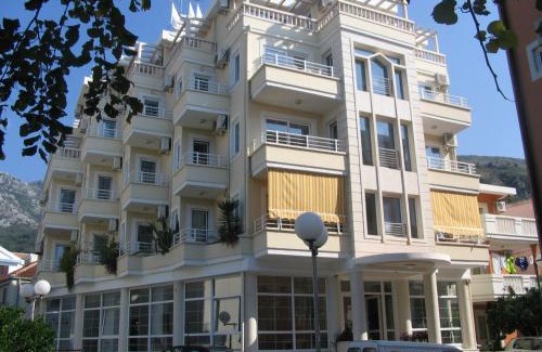 Rafajlovici Hotel | Hotel Obala