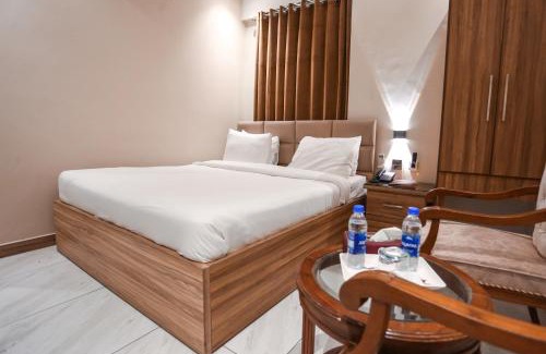 Saddar Town Hotel | Hotel Pearl Inn