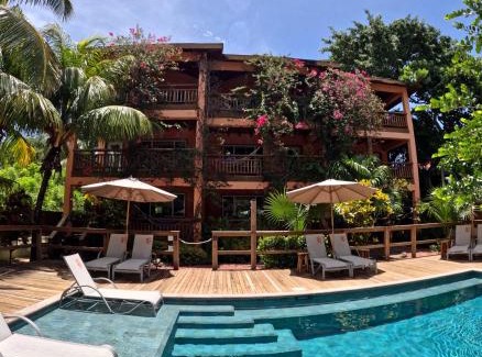 Antoneys Cay Hotel | Hotel Posada Seremein ,West Bay ,Roatan