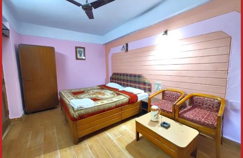 Nainital Hotel | Hotel R - Radha - Continental -Mall Road Nainital - Near Naini Lake with Restaurant - Wifi - with Excellent Hospitality - A Luxury Room With Newly Decorated and Renovated Room- Book Now