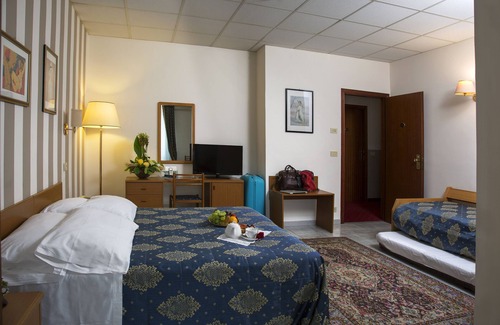 Torregrotta Hotel | Hotel Redebora