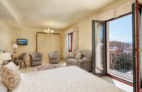 Olbia City Centre Hotel | Hotel Regina Elena