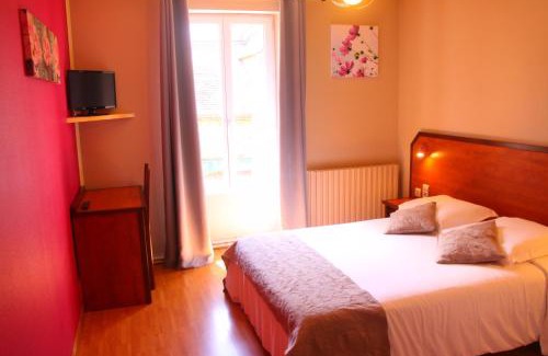 Cenac-et-Saint-Julien Hotel | Hotel Restaurant La Traverse