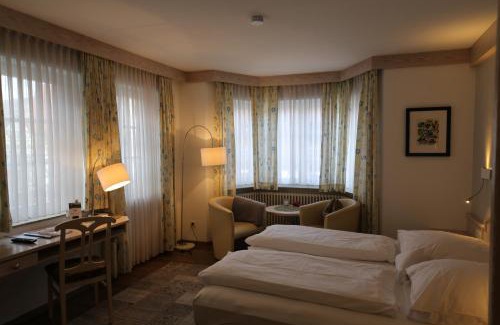 Dettingen an der Erms Hotel | Hotel-Restaurant & Metzgerei Rößle