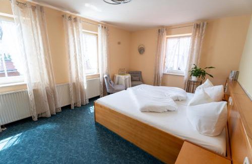 Neuffen Hotel | Hotel - Restaurant Traube
