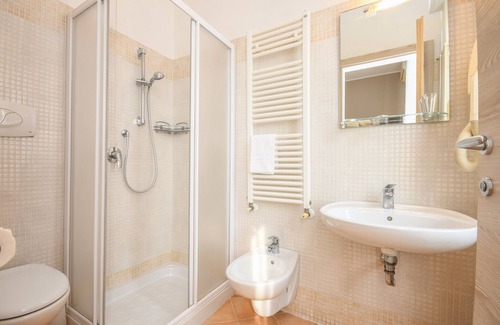 Lugana Hotel | Hotel Riel