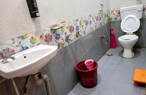 Jhambhulpada House | Hotel River Garden Guest House