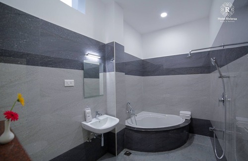 Kottakuppam Hotel | Hotel Rivieraa