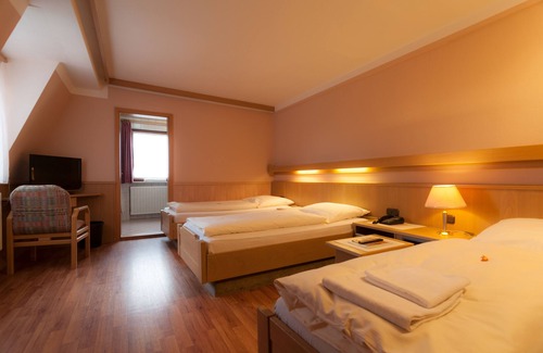 Rothenburg ob der Tauber Hotel | Hotel Rothenburger Hof