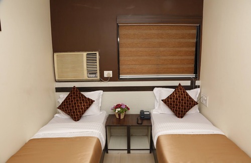 Jogeshwari West Hotel | Hotel Royal Onix Mumbai