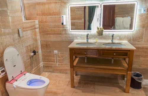 Bonaberi Hotel | Hotel Royal Palace