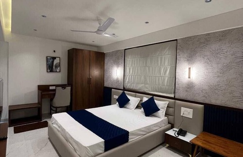 Karve Nagar Hotel | Hotel Sai Residency