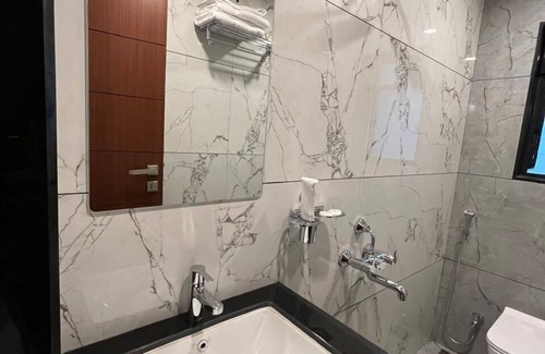 Karve Nagar Hotel | Hotel Sai Residency