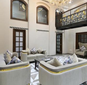 Paharganj Hotel | Hotel Sapphire House - 3 Mins Walk from Metro and 5 Mins from Rail Station