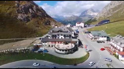 Passo Pordoi Hotel | Hotel Savoia