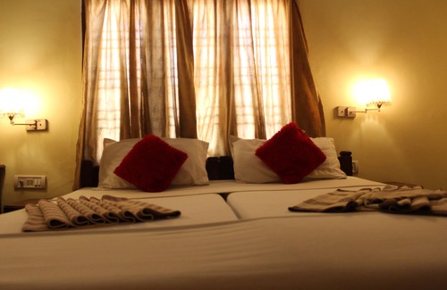 Kovalam Hotel | Hotel Sea View Palace - The Beach Hotel, Kovalam